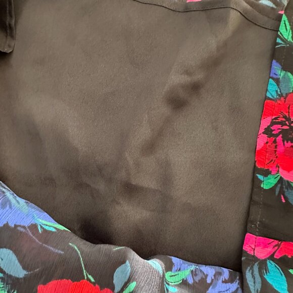 J.Crew Women's Top Medium Black with Floral Design - Picture 9 of 10